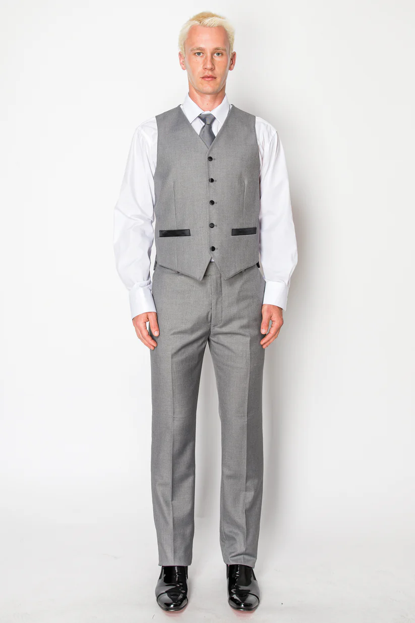 (vest) grey tux